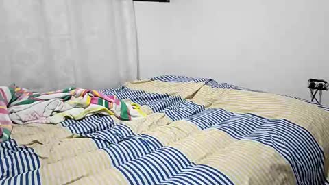 frankdanielsmolano online show from May 2026 05:23:02 AM