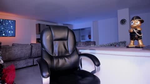 Frank Farrell. Hey remember to give me a thumbs up Ty online show from January 2025 05:11:01 AM