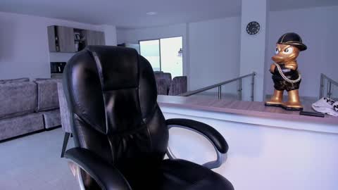 Frank Farrell. Hey remember to give me a thumbs up Ty online show from January 2025 09:39:02 PM