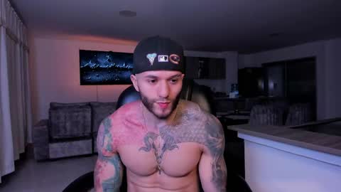 Frank Farrell. Hey remember to give me a thumbs up Ty online show from February 2025 01:25:01 AM