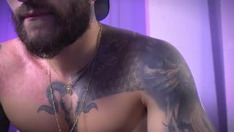 Frank Farrell. Hey remember to give me a thumbs up Ty online show from November 2025 11:05:01 PM