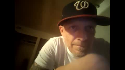 Snapshot of frankieblueeyes4u chatting on April 2026 09:38:01 AM Famous Blue Eyes online show from April 2026 09:38:01 AM