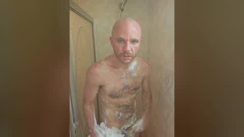 Snapshot of frankiefuckmexx chatting on June 2026 06:33:01 PM FrankieFuckMeXX online show from June 2026 06:33:01 PM