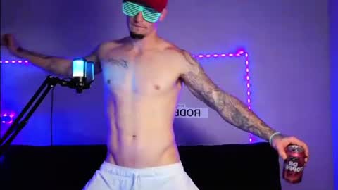 Snapshot of frankoafterdark chatting on November 2025 12:54:01 AM Franco online show from November 2025 12:54:01 AM