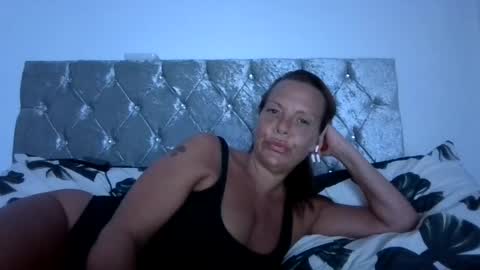 frankyessex online show from July 2026 11:15:01 PM