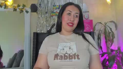 Fransheska online show from July 2026 02:13:01 PM