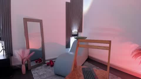 Snapshot of fransheskarossi_ chatting on February 2026 12:15:01 PM Fransheska online show from February 2026 12:15:01 PM