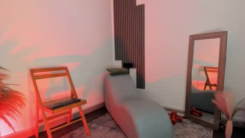 Snapshot of fransheskarossi_ chatting on February 2026 12:00:01 PM Fransheska online show from February 2026 12:00:01 PM