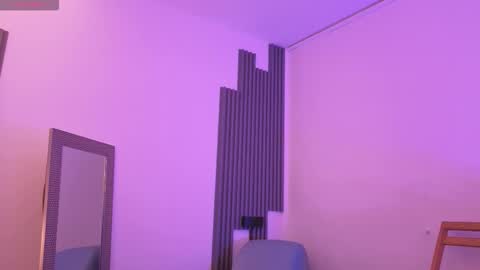 Snapshot of fransheskarossi_ chatting on February 2026 12:04:01 PM Fransheska online show from February 2026 12:04:01 PM