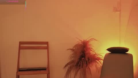 Fransheska online show from March 2026 12:00:01 PM