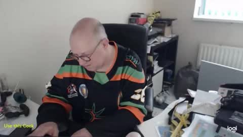 Snapshot of fransje_ chatting on February 2026 02:02:02 PM Fransje online show from February 2026 02:02:02 PM