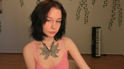 mistress Bastet and  mintcola online show from April 2026 01:05:02 PM