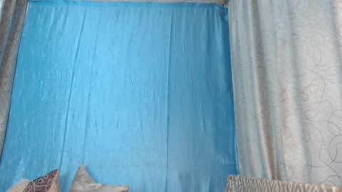 Snapshot of frau_becky chatting on December 2024 01:38:02 PM frau_becky online show from December 2024 01:38:02 PM