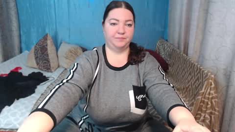 Snapshot of frau_becky chatting on February 2025 02:13:02 PM frau_becky online show from February 2025 02:13:02 PM