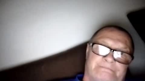 Wolfi online show from October 2025 01:42:02 PM