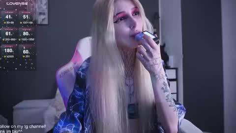 Asya UwU   online show from November 2025 02:44:01 AM