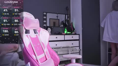 Asya UwU   online show from January 2026 06:20:01 PM