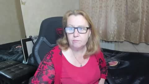 FrauMartha online show from December 2025 10:13:01 AM