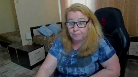 Snapshot of fraumartha chatting on June 2026 01:13:01 PM FrauMartha online show from June 2026 01:13:01 PM