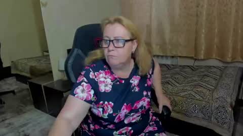 Snapshot of fraumartha chatting on June 2026 01:06:02 PM FrauMartha online show from June 2026 01:06:02 PM