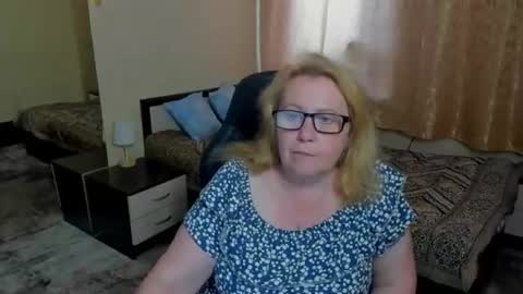 Snapshot of fraumartha chatting on June 2026 12:55:01 PM FrauMartha online show from June 2026 12:55:01 PM