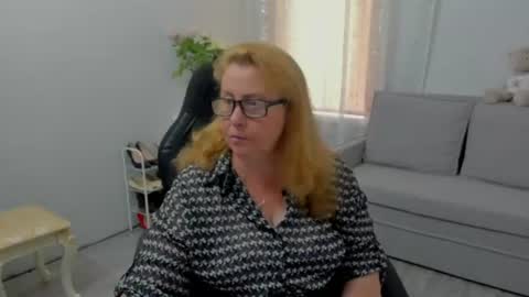 Snapshot of fraumartha chatting on July 2026 01:25:01 PM FrauMartha online show from July 2026 01:25:01 PM