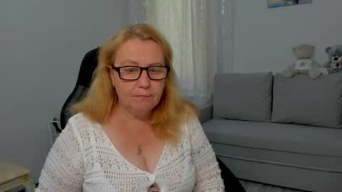 Snapshot of fraumartha chatting on July 2026 12:34:01 PM FrauMartha online show from July 2026 12:34:01 PM