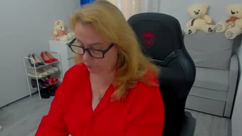 Snapshot of fraumartha chatting on July 2026 12:51:01 PM FrauMartha online show from July 2026 12:51:01 PM