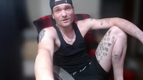 Snapshot of freakfortokens chatting on November 2025 04:01:02 AM MysteryMaleStud online show from November 2025 04:01:02 AM