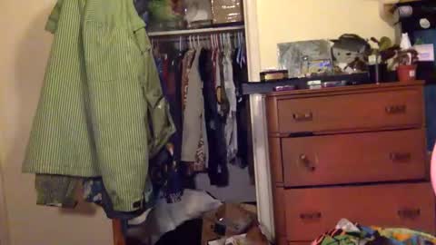 Snapshot of freaktwink420 chatting on March 2026 09:34:02 AM Squirrel twink online show from March 2026 09:34:02 AM