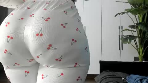 Sandra online show from July 2026 07:16:02 PM