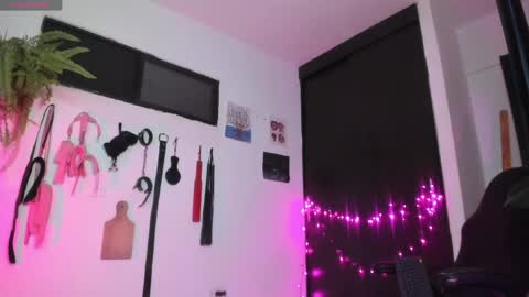 Lia Gomez online show from May 2026 01:57:16 AM