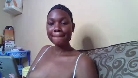 Snapshot of freaky_sony chatting on October 2025 07:15:02 PM Sony online show from October 2025 07:15:02 PM