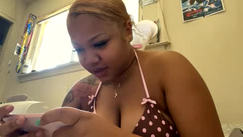 Snapshot of freakymaa chatting on May 2026 09:20:01 PM Freakymaa online show from May 2026 09:20:01 PM