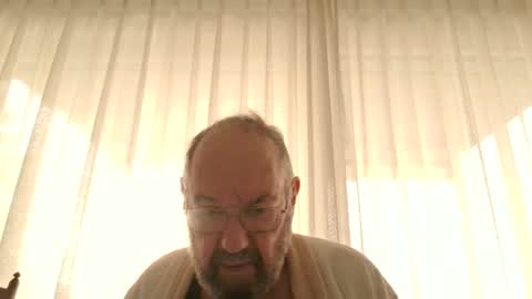 Snapshot of fredaldavid chatting on December 2024 08:52:01 AM David Fredal online show from December 2024 08:52:01 AM