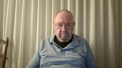 Snapshot of fredaldavid chatting on December 2024 06:34:02 PM David Fredal online show from December 2024 06:34:02 PM