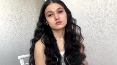 Mia online show from July 2026 05:10:02 AM