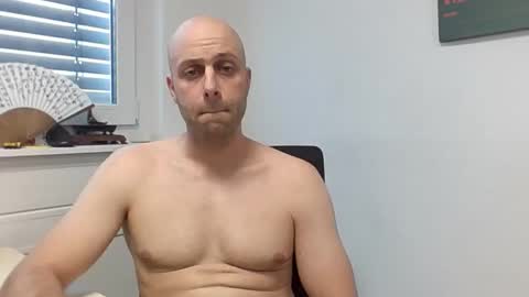 freddow online show from October 2025 03:01:02 PM