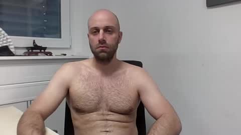 freddow online show from November 2025 03:24:02 PM