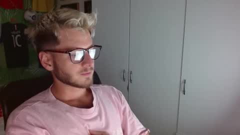 Snapshot of freddy_star chatting on September 2025 07:36:01 PM Frederick Perin online show from September 2025 07:36:01 PM