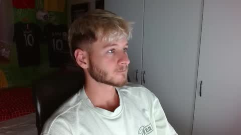 Snapshot of freddy_star chatting on September 2025 08:52:01 PM Frederick Perin online show from September 2025 08:52:01 PM