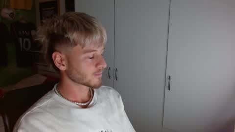 Snapshot of freddy_star chatting on October 2025 11:42:02 AM Frederick Perin online show from October 2025 11:42:02 AM