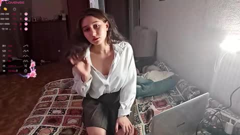 Snapshot of fredmurrietta chatting on November 2025 01:34:01 PM Mia online show from November 2025 01:34:01 PM