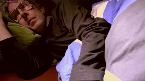 Duckmysick online show from November 2025 04:40:01 PM