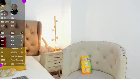 Snapshot of frehia_dimou chatting on December 2025 02:20:02 AM Frehia online show from December 2025 02:20:02 AM