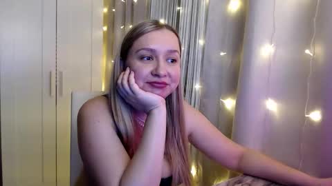 Snapshot of frelina chatting on November 2025 06:30:01 PM frelina online show from November 2025 06:30:01 PM