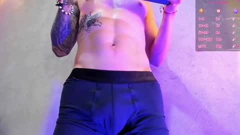 Xavier online show from November 2025 08:07:01 PM