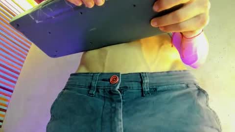 Xavier online show from December 2025 05:25:02 AM