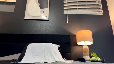 frenchcouple739 online show from December 2024 07:10:01 AM