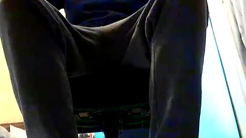 Snapshot of frenchpapalover chatting on March 2025 07:41:01 AM frenchpapalover online show from March 2025 07:41:01 AM